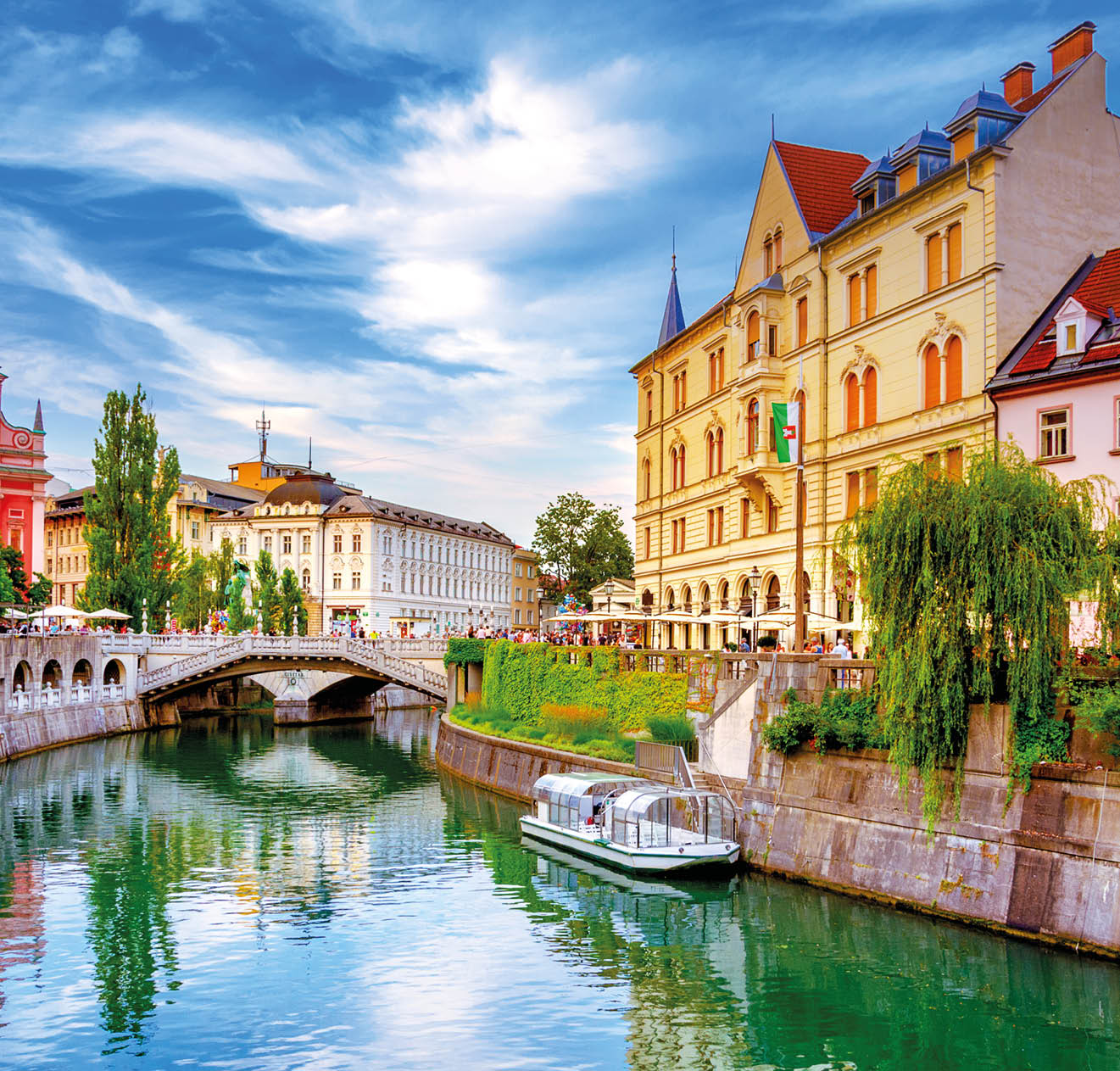 Slovenia Ljubljana Tromostovje Ljublianica river Church