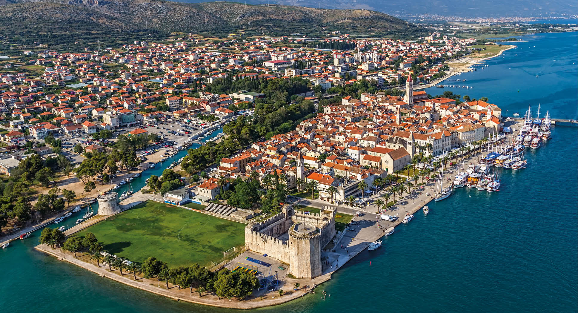 Trogir old town panorama with Kamerlengo Castle in front.