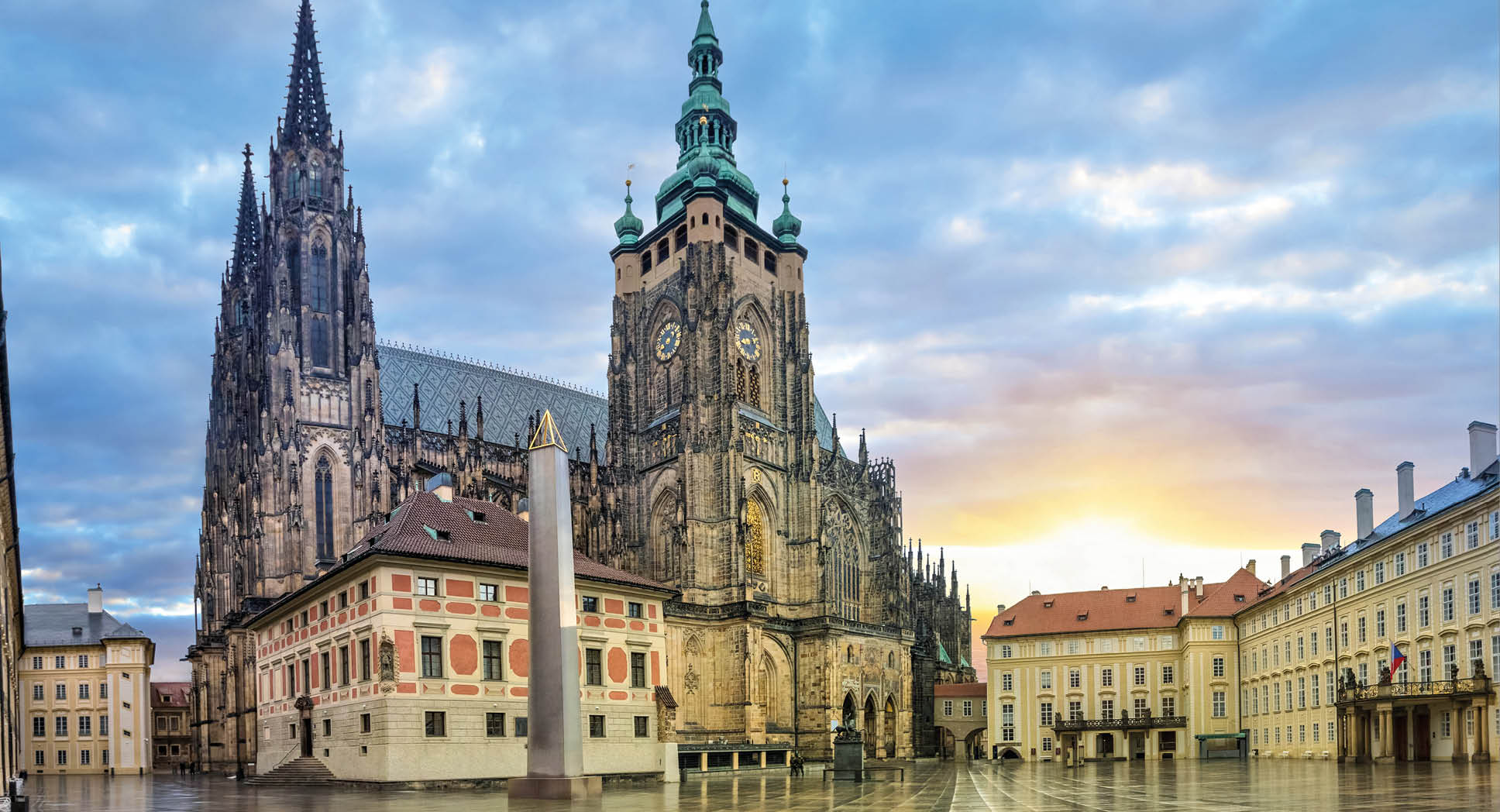 St. Vitus Cathedral in Prazsky Hrad complex in Prague, Czech Republic (HDR image)